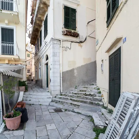 Little Corfu Town Apartmán *